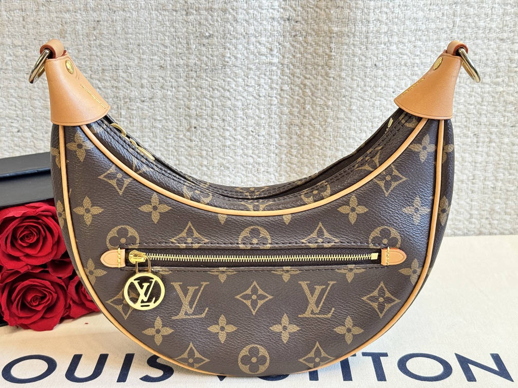 100% Original Louis Vuitton Loop Monogram M081098 Preloved